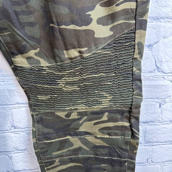 XRAY Men's Classic Moto Biker Stretch Jeans, Size W36 x L32, Olive Camo Color - Picture 8 of 16